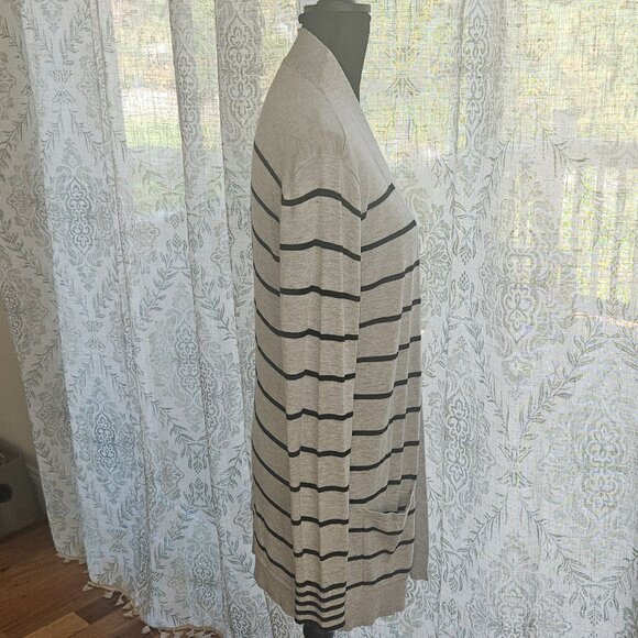 Light black striped long sleeve sweater - Picture 3 of 7